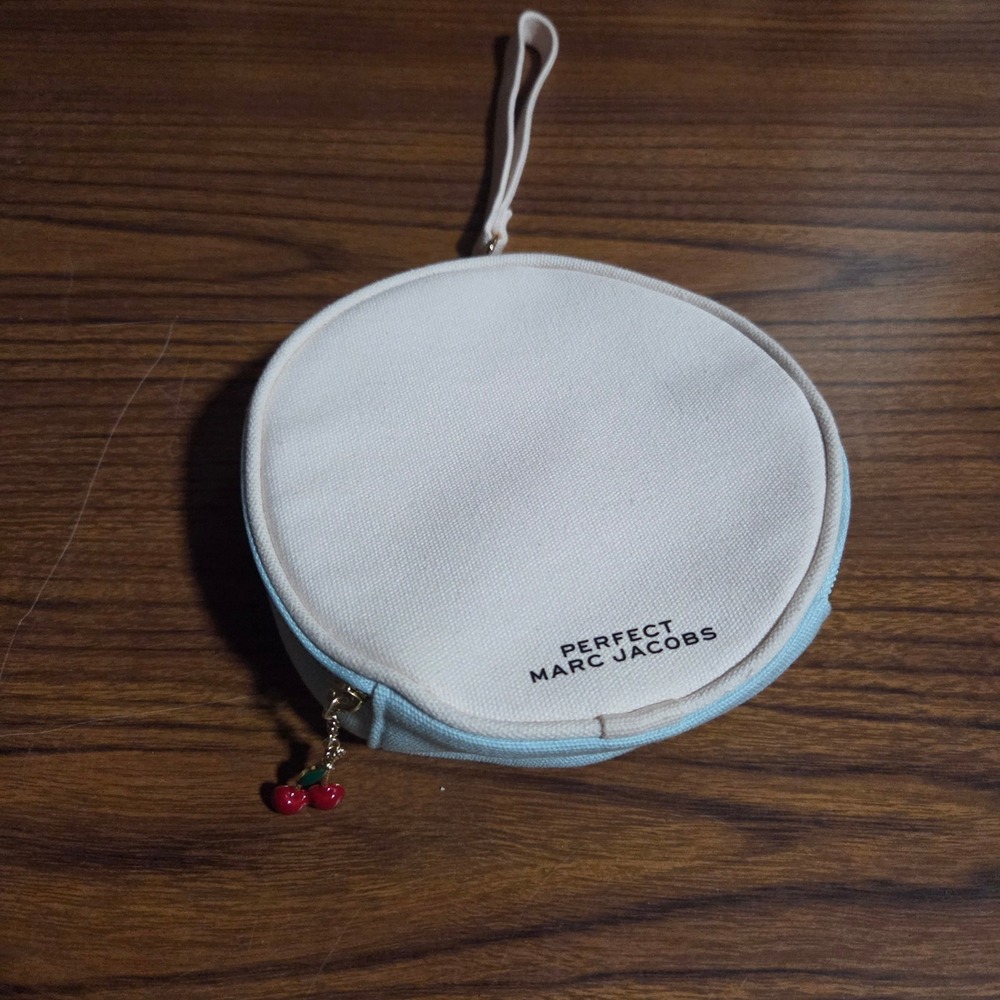 Marc Jacobs Perfect Round Canvas Wristlet Pouch Cream Blue Cherry Charm